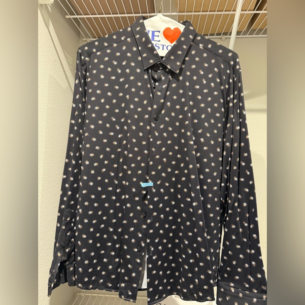 Hugo boss slim fit button down. Excellent condition worn once XXL black